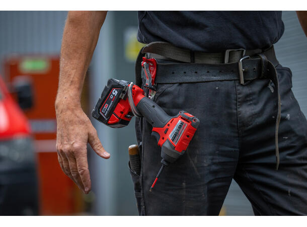 Mega Vault Red/Silver 