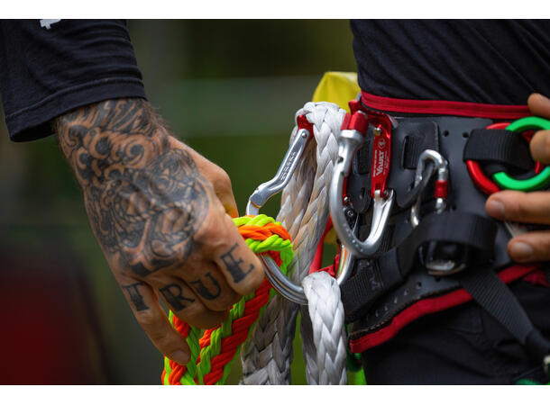 Mega Vault Red/Silver 