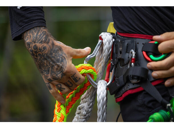 Mega Vault Red/Silver 