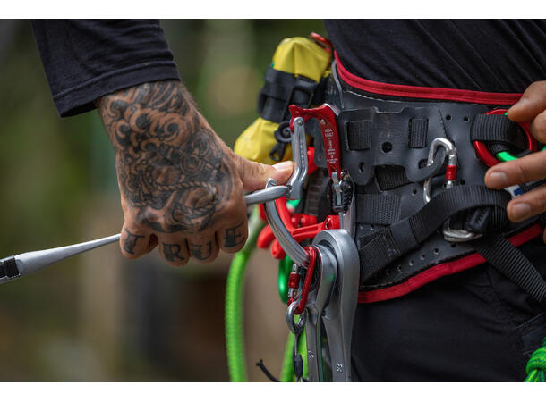 Mega Vault Red/Silver 