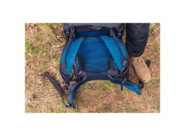 Focal 38 RC Ozone Black L 