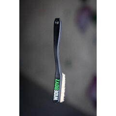 WB Climbing Brush Black