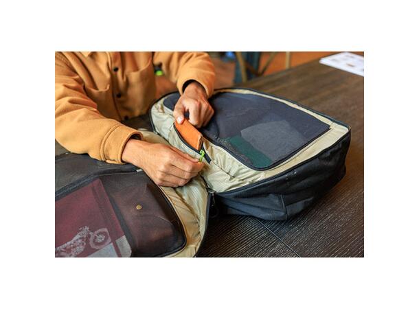 Border Carry On 40 Black Lichen 